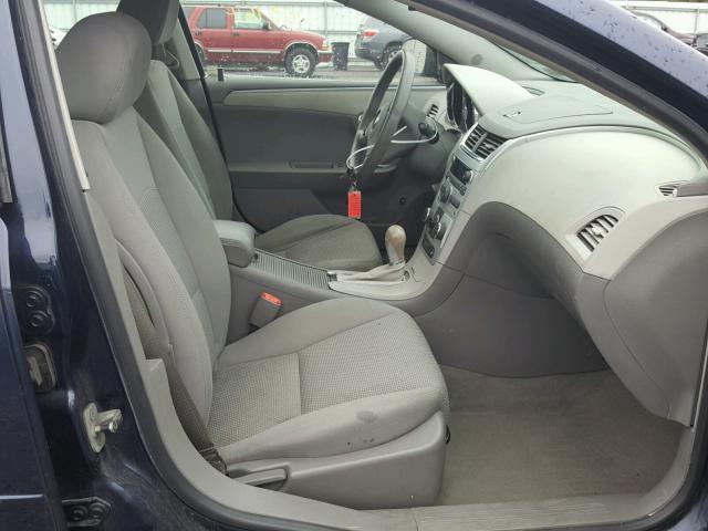 1G1ZH57B284195164 - 2008 CHEVROLET MALIBU 1LT BLUE photo 5
