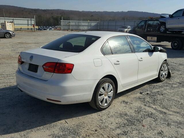 3VWDZ7AJ4BM302881 - 2011 VOLKSWAGEN JETTA SE WHITE photo 4