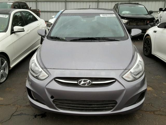 KMHCT4AE8GU990805 - 2016 HYUNDAI ACCENT SE GRAY photo 9