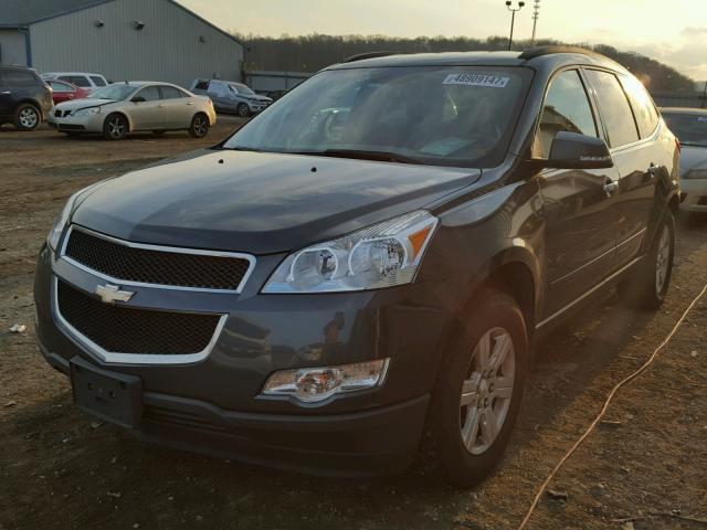 1GNKRGED1BJ119991 - 2011 CHEVROLET TRAVERSE L GRAY photo 2