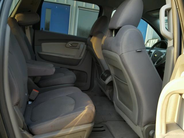 1GNKRGED1BJ119991 - 2011 CHEVROLET TRAVERSE L GRAY photo 6