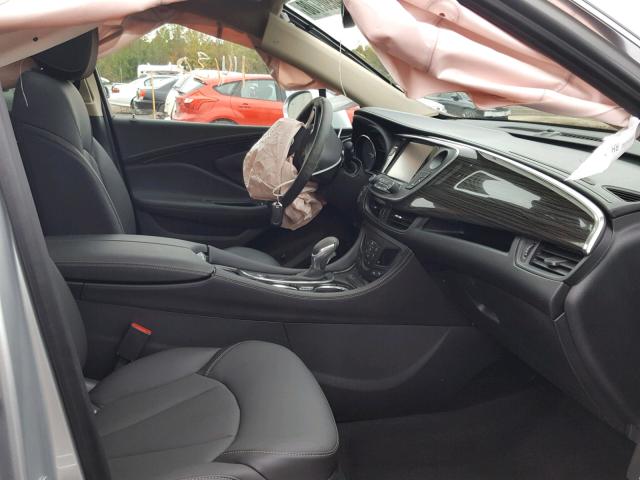 LRBFX1SA2JD018106 - 2018 BUICK ENVISION E SILVER photo 5