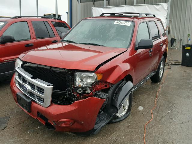 1FMCU0D76CKC15251 - 2012 FORD ESCAPE XLT MAROON photo 2