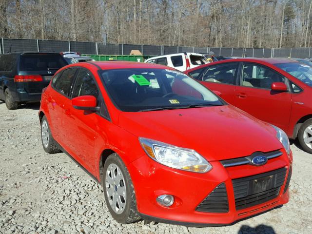 1FAHP3K27CL225202 - 2012 FORD FOCUS SE RED photo 1