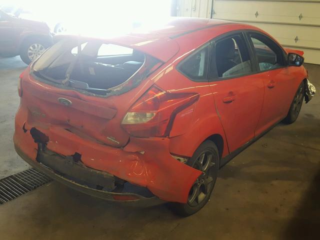 1FADP3K26EL145925 - 2014 FORD FOCUS SE RED photo 4