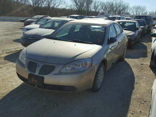 1G2ZG558164119826 - 2006 PONTIAC G6 SE1 BEIGE photo 2