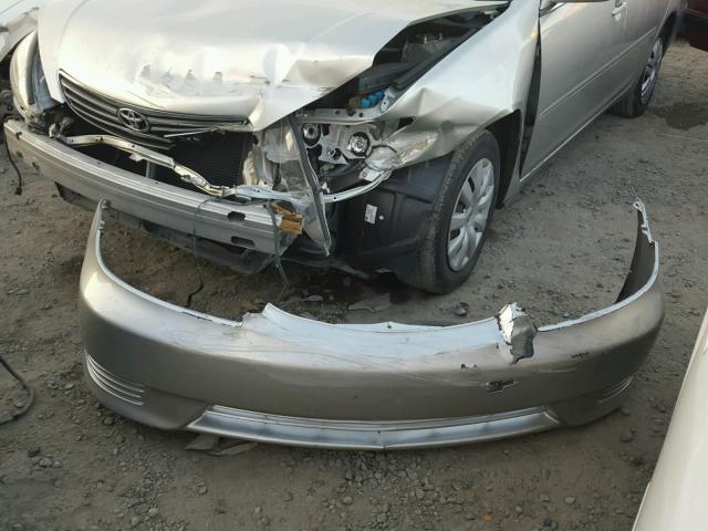 JTDBE30K653033992 - 2005 TOYOTA CAMRY LE 银色 照片 9