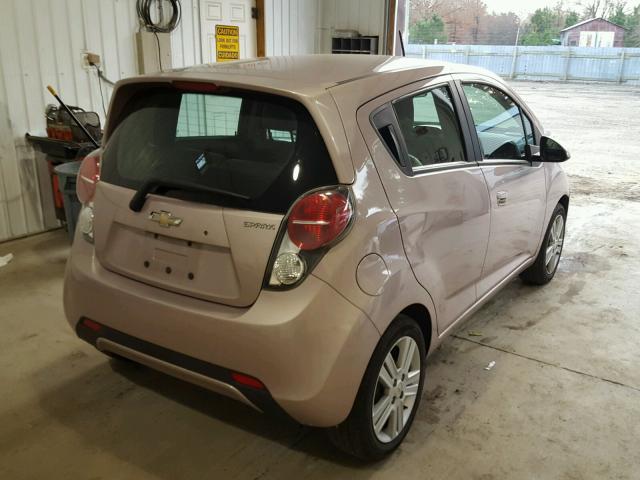 KL8CD6S91DC505204 - 2013 CHEVROLET SPARK 1LT Розовый фото 4