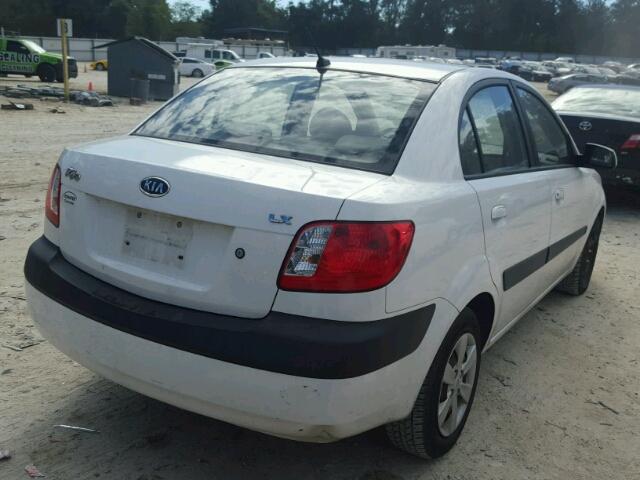 KNADE123086297504 - 2008 KIA RIO BASE WHITE photo 4