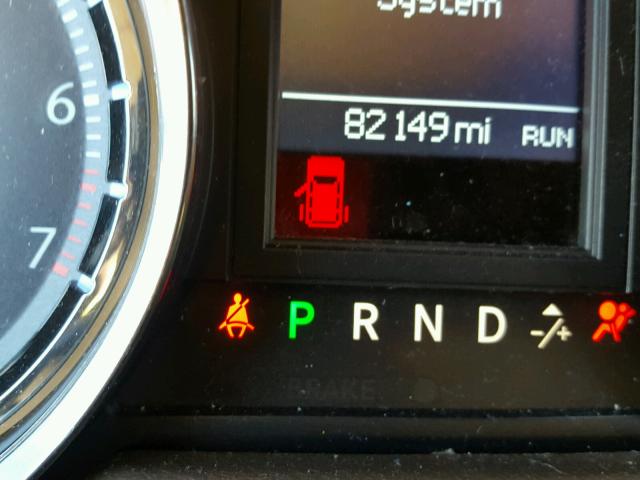 2C4RC1GG8DR723842 - 2013 CHRYSLER TOWN & COU GOLD photo 8