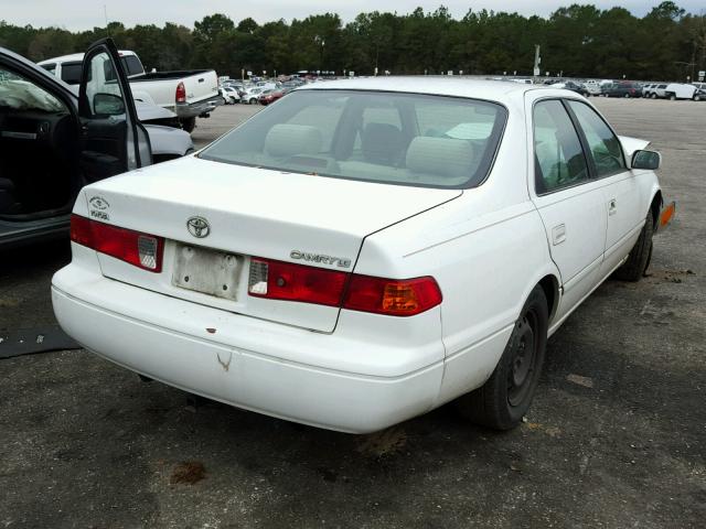 4T1BG22K8YU931540 - 2000 TOYOTA CAMRY CE WHITE photo 4