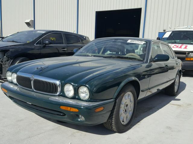 SAJDA14C91LF37981 - 2001 JAGUAR XJ8 GREEN photo 2