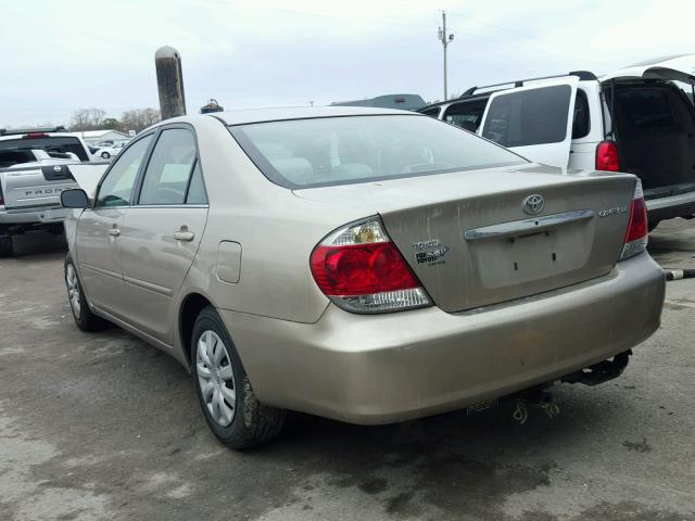4T1BE30K15U086928 - 2005 TOYOTA CAMRY LE GOLD photo 3
