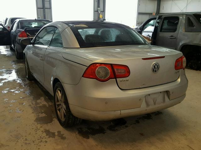 WVWFA71F79V018028 - 2009 VOLKSWAGEN EOS LUX 银色 照片 3