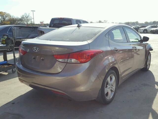 5NPDH4AE1DH263733 - 2013 HYUNDAI ELANTRA GL GRAY photo 4