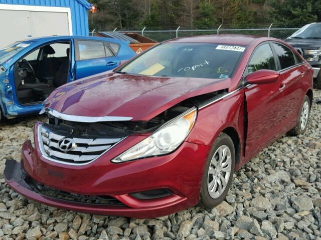 5NPEB4AC5BH229487 - 2011 HYUNDAI SONATA GLS RED photo 2