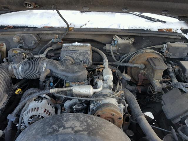 1GNEC16R8TJ376170 - 1996 CHEVROLET SUBURBAN C BROWN photo 7