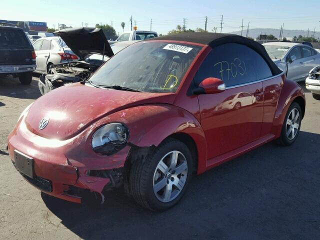 3VWRG31Y66M320550 - 2006 VOLKSWAGEN NEW BEETLE წითელი ფოტო 2