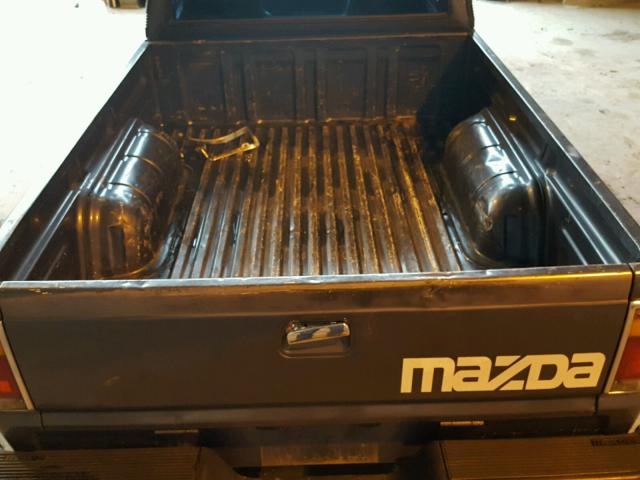 JM2UF1131K0774531 - 1989 MAZDA B2200 SHOR GRAY photo 6