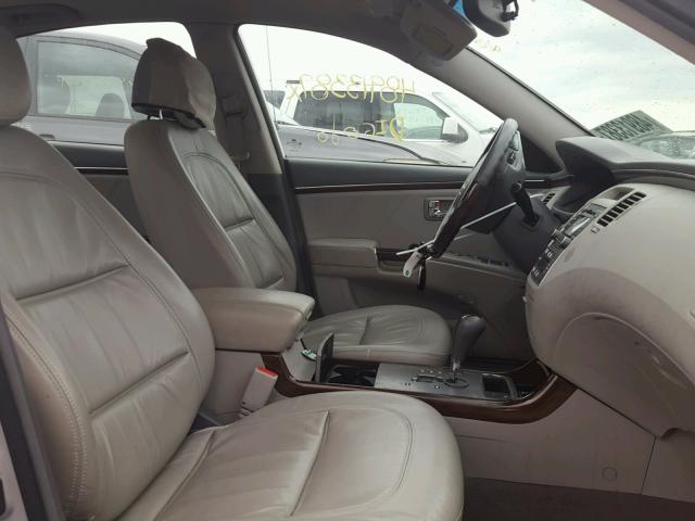 KMHFC46F49A341988 - 2009 HYUNDAI AZERA SE SILVER photo 5