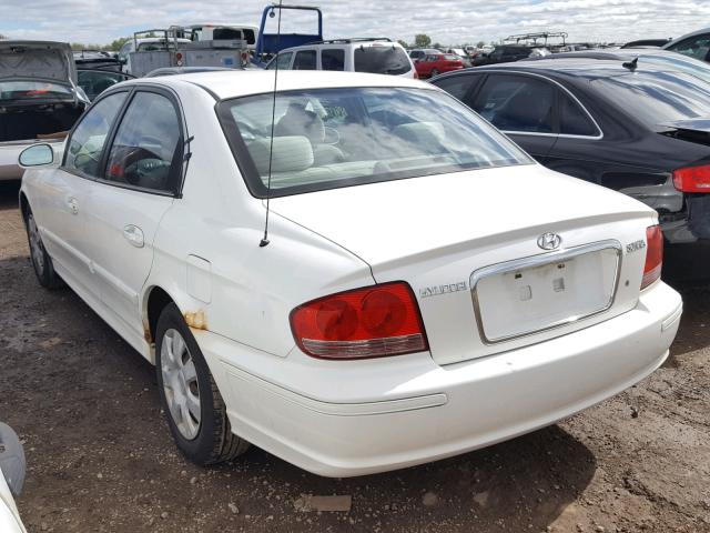 KMHWF25SX5A157031 - 2005 HYUNDAI SONATA GL WHITE photo 3