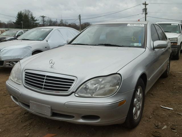 WDBNG70JXYA073996 - 2000 MERCEDES-BENZ S 430 SILVER photo 2