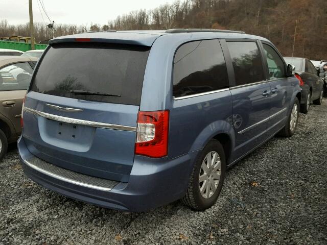 2A4RR8DGXBR782538 - 2011 CHRYSLER TOWN & COU BLUE photo 4