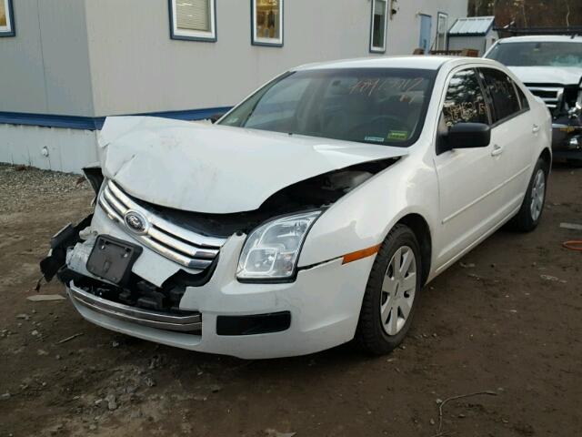 3FAHP06Z98R144152 - 2008 FORD FUSION S WHITE photo 2