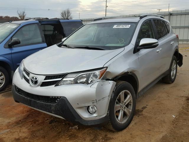 2T3RFREV3FW296814 - 2015 TOYOTA RAV4 XLE SILVER photo 2