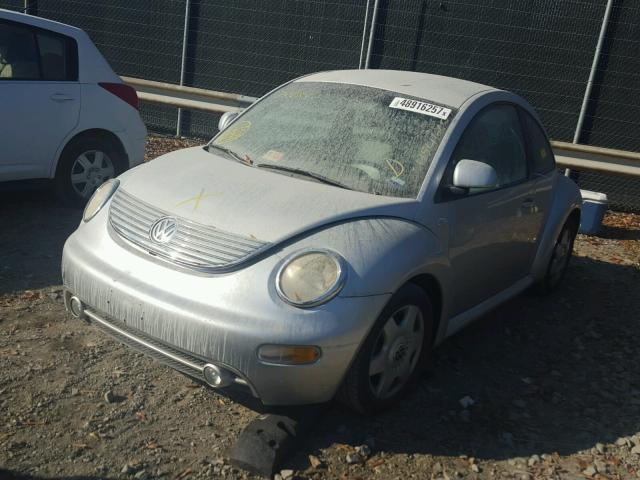 3VWCA21C4XM443917 - 1999 VOLKSWAGEN NEW BEETLE 银色 照片 2