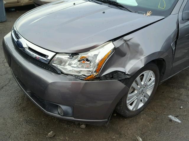 1FAHP37N69W128132 - 2009 FORD FOCUS SEL GRAY photo 9