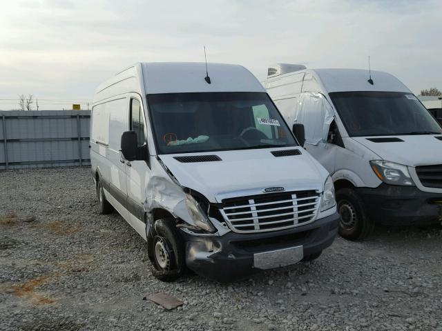 WDYPE8CC4D5812323 - 2013 FREIGHTLINER SPRINTER 2 WHITE photo 1