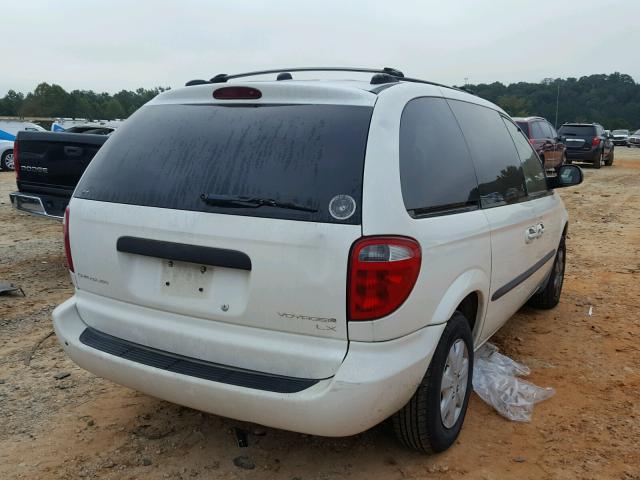 1C4GJ25B93B119322 - 2003 CHRYSLER VOYAGER WHITE photo 4