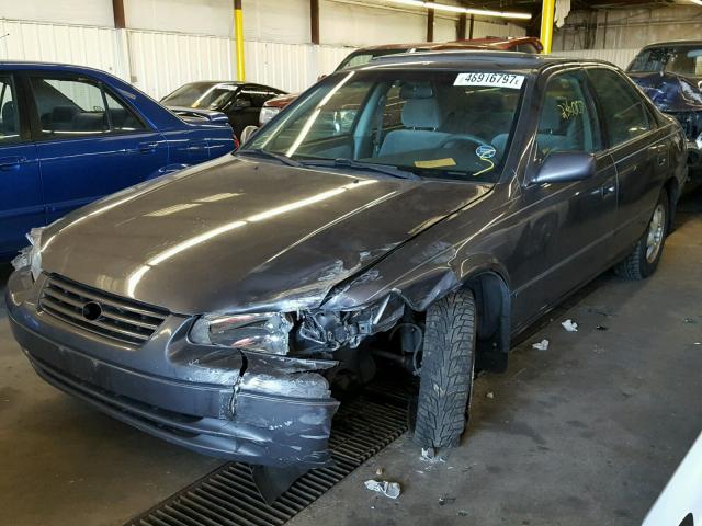 4T1BG22K0VU114591 - 1997 TOYOTA CAMRY CE GRAY photo 2