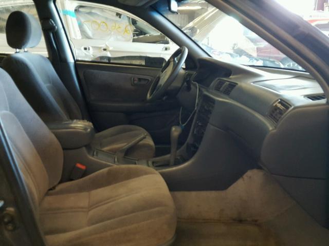 4T1BG22K0VU114591 - 1997 TOYOTA CAMRY CE GRAY photo 5