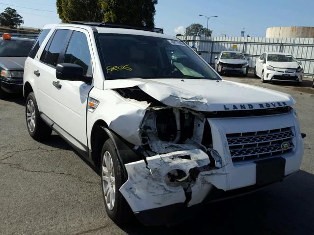 SALFS24N88H033419 - 2008 LAND ROVER LR2 SE TEC WHITE photo 1