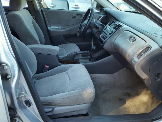 1HGCF86621A091825 - 2001 HONDA ACCORD VAL SILVER photo 5