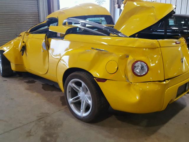 1GCES14P94B111282 - 2004 CHEVROLET SSR 黄色 照片 10