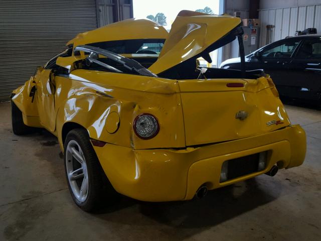 1GCES14P94B111282 - 2004 CHEVROLET SSR 黄色 照片 3
