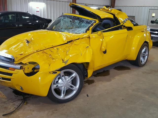 1GCES14P94B111282 - 2004 CHEVROLET SSR YELLOW photo 9