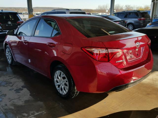 5YFBURHE0HP675687 - 2017 TOYOTA COROLLA L RED photo 3