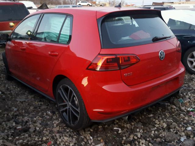 3VW447AU4HM062944 - 2017 VOLKSWAGEN GTI S/SE RED photo 3