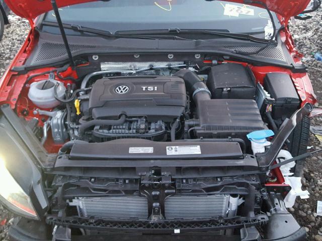 3VW447AU4HM062944 - 2017 VOLKSWAGEN GTI S/SE RED photo 7