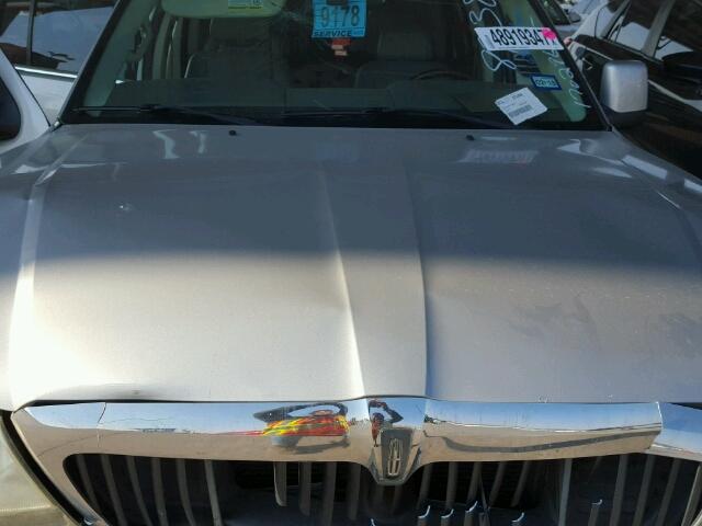5LMEU68H53ZJ48452 - 2003 LINCOLN AVIATOR 棕色 照片 7