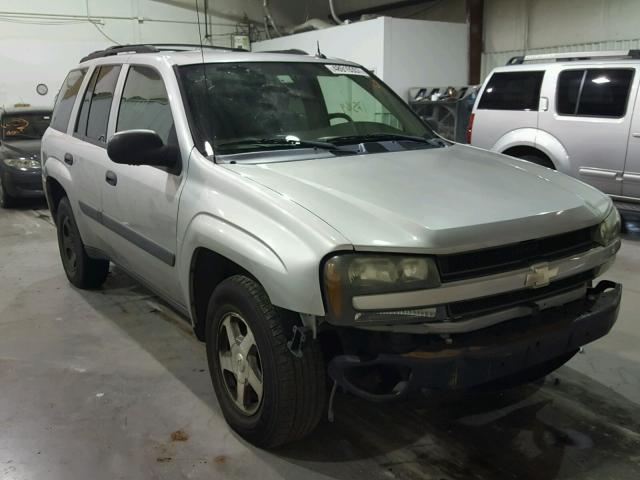 1GNDS13S652325799 - 2005 CHEVROLET TRAILBLAZE SILVER photo 1