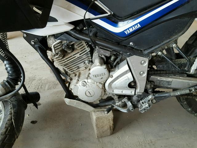 JYADG24E1DA000762 - 2013 YAMAHA XT250 WHITE photo 7