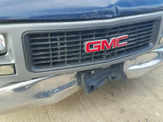 1GTDC14Z9RZ552841 - 1994 GMC SIERRA C15 BLUE photo 9