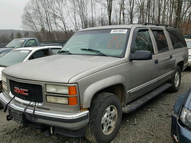 1GKFK16R0XJ806400 - 1999 GMC SUBURBAN K SILVER photo 2