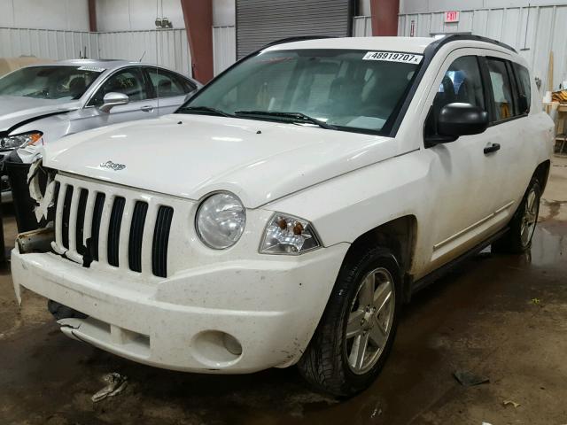 1J8FF47W98D707606 - 2008 JEEP COMPASS SP კრემისფერი ფოტო 2
