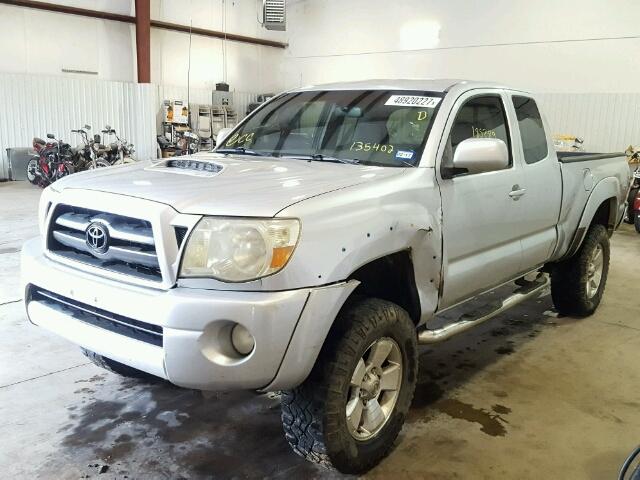 5TETU62N75Z135402 - 2005 TOYOTA TACOMA PRE SILVER photo 2